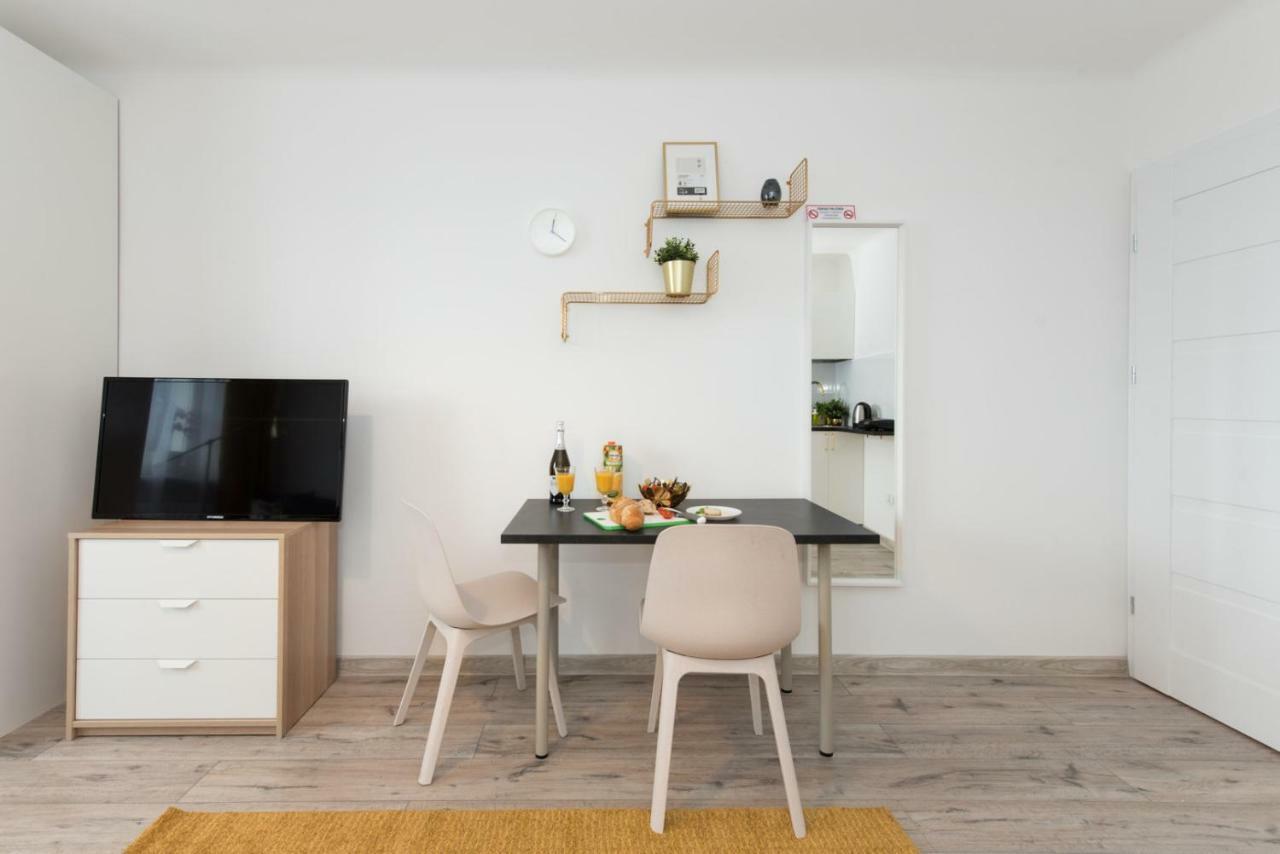 Superapart Belwederska A Ministudio, Balcony, Kitchen, Pet-Friendly, Tv & Wifi Varsovia Exterior foto